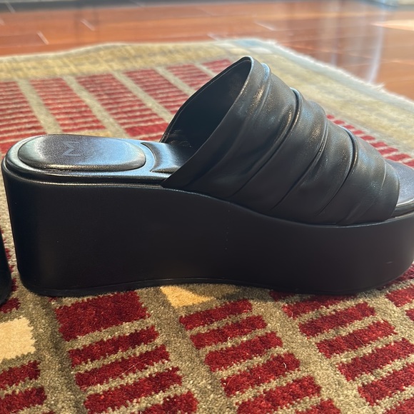 Marc Fisher Wedges 71/2 - Picture 9 of 13